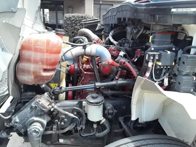 2019 NAVISTAR INTERNATIONAL 4300