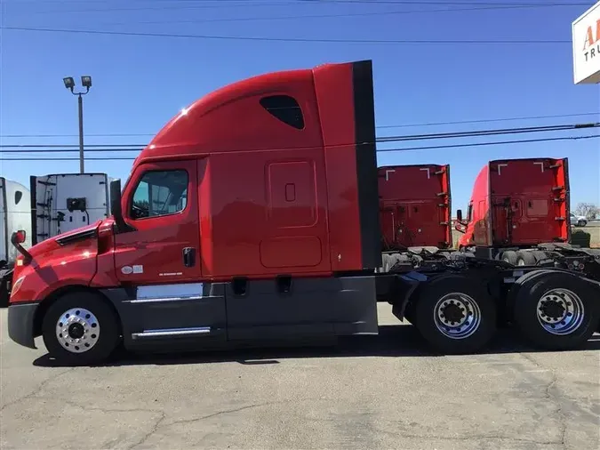 2020 FREIGHTLINER CASCADIA