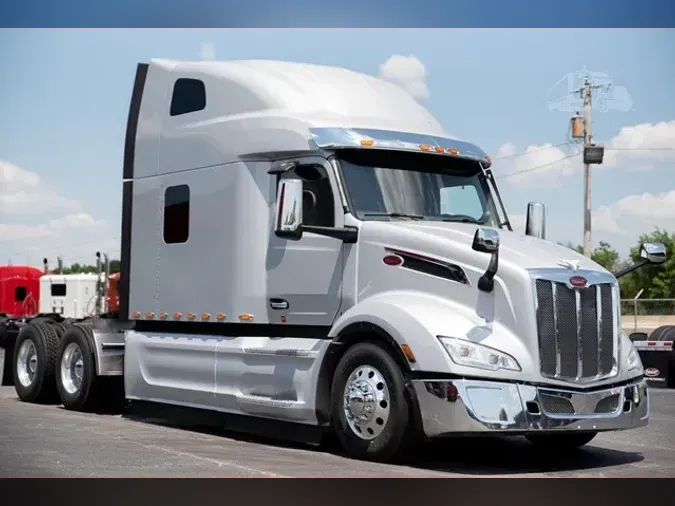 2023 PETERBILT 579