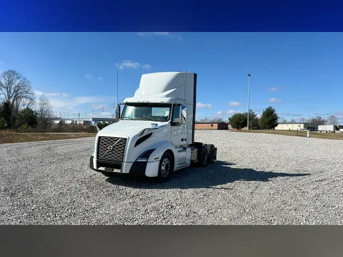 2018 Volvo VNL300