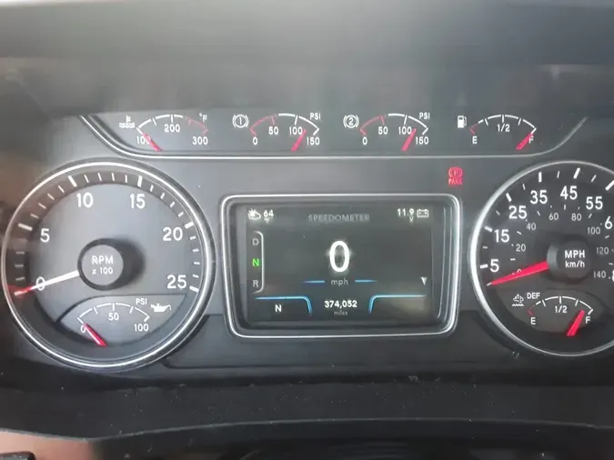 2020 NAVISTAR INTERNATIONAL LT625 DAYCAB T/A