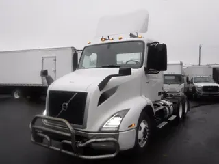 2019 VOLVO VNL