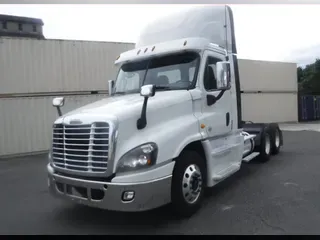 2018 FREIGHTLINER/MERCEDES CASCADIA 125