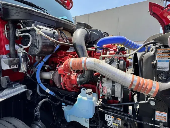 2023 Peterbilt 579