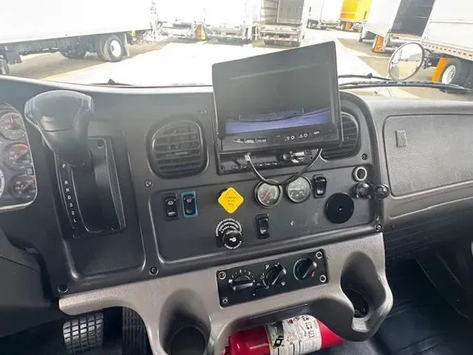 2019 Freightliner Business Class M2 106