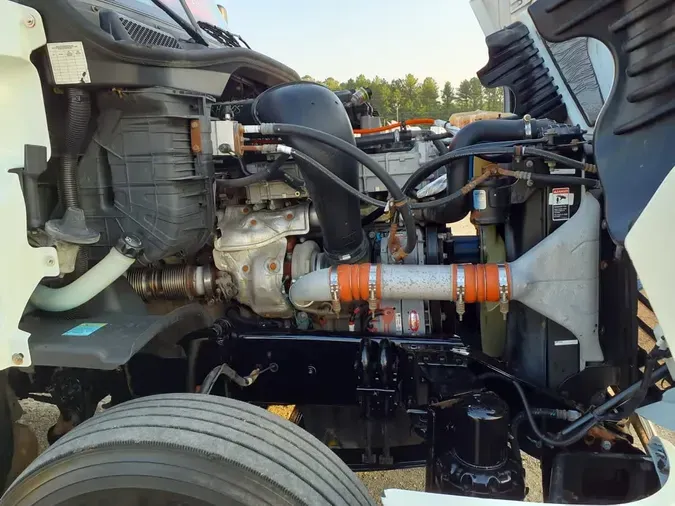 2019 FREIGHTLINER CASCADIA 125