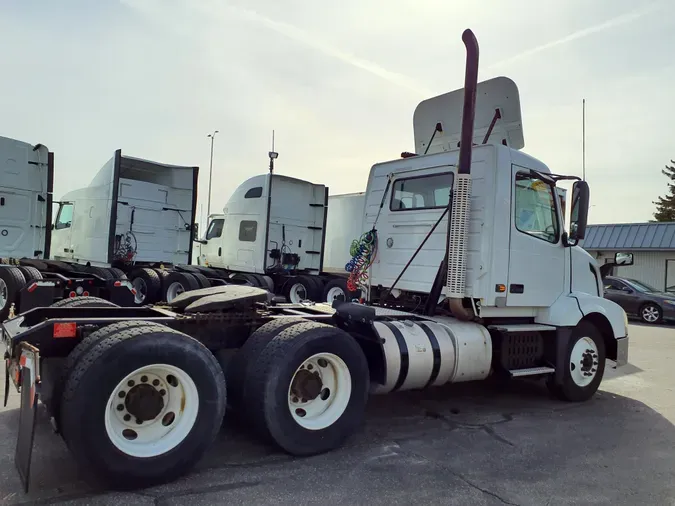 2016 VOLVO VNL64TRACTOR