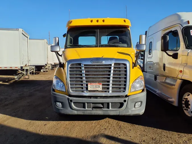 2018 FREIGHTLINER/MERCEDES CASCADIA 113