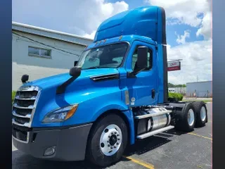 2019 FREIGHTLINER NEW CASCADIA PX12664