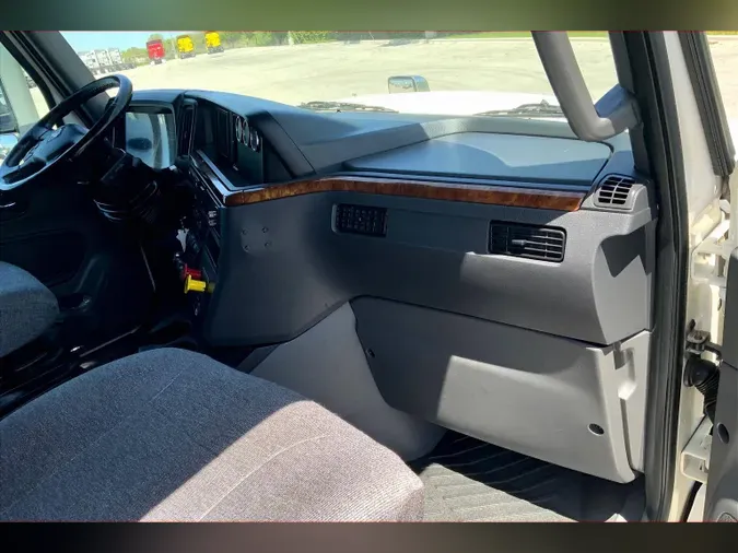 2020 INT LT625 6x4