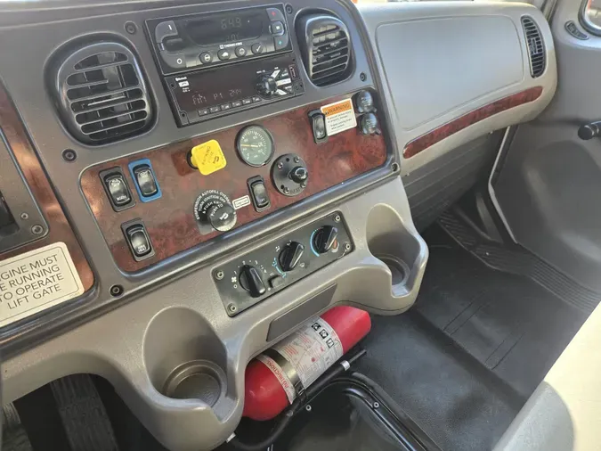 2020 Freightliner Business Class M2 106