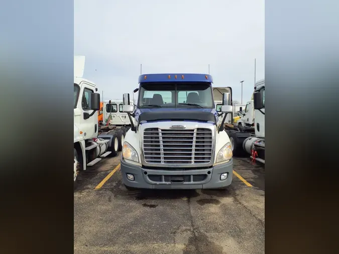 2019 FREIGHTLINER/MERCEDES CASCADIA 125