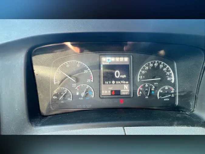 2021 Freightliner Cascadia 126