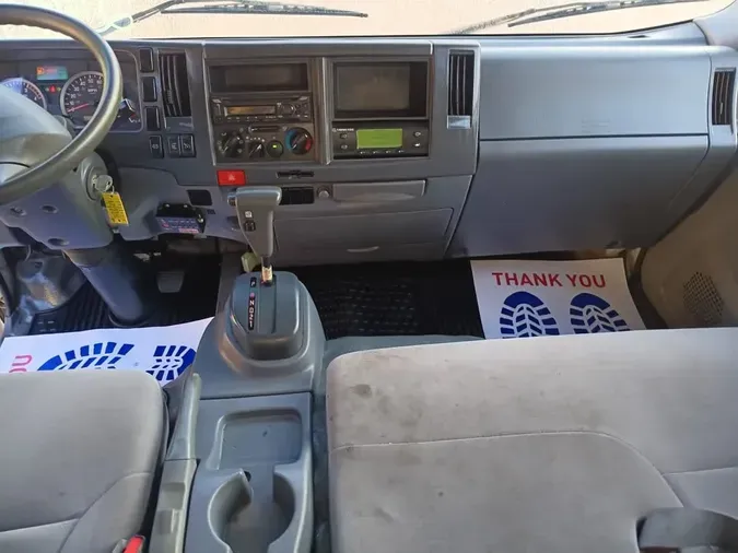 2019 ISUZU NRR
