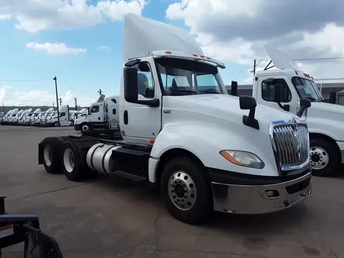 2019 NAVISTAR INTERNATIONAL LT625 DAYCAB T/A