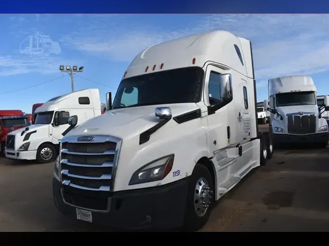 2018 FREIGHTLINER CASCADIA 126