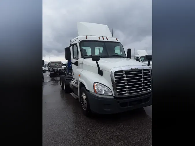 2018 FREIGHTLINER/MERCEDES CASCADIA 125