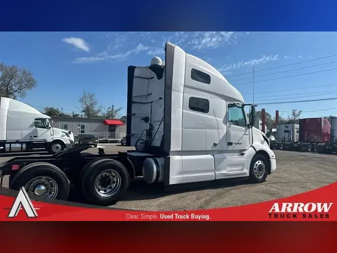 2021 VOLVO VNL64T760