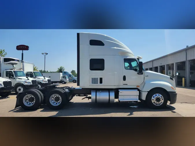 2020 International LT625