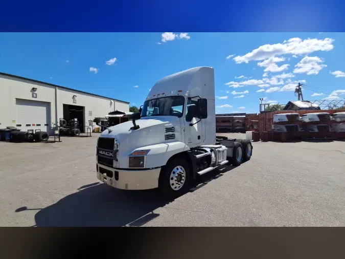 2020 Mack Anthem902bc14167589693339e595237ae7452