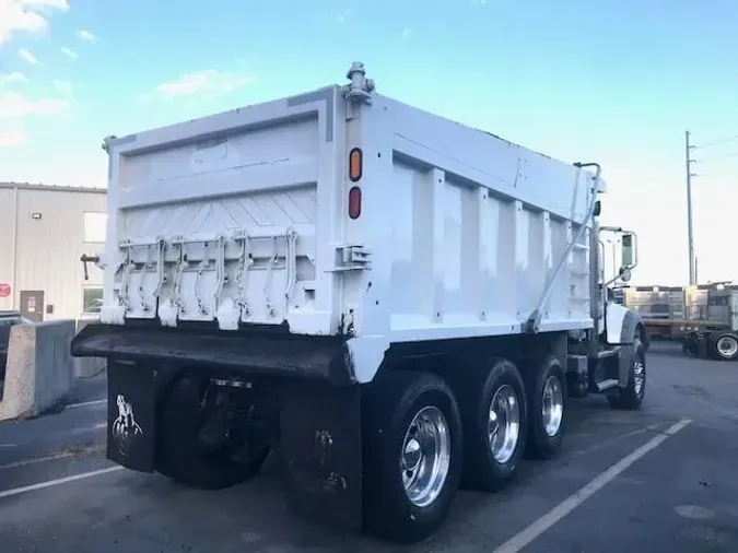 2020 Mack Granite 64FT