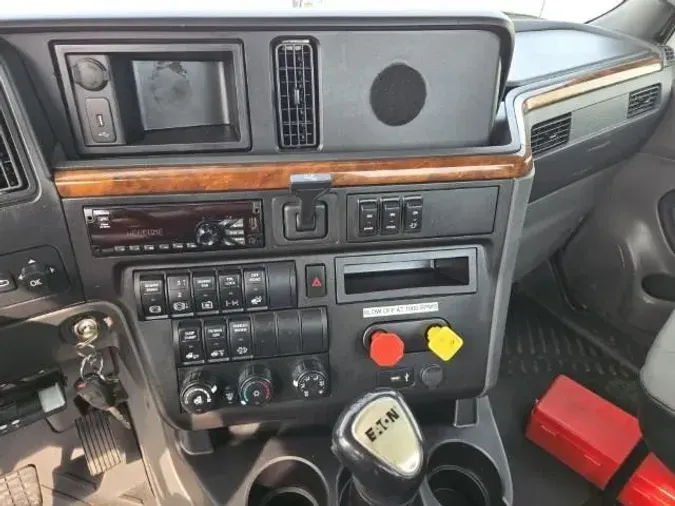 2020 International LT625