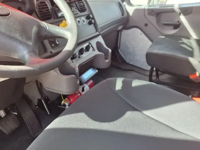 2020 FREIGHTLINER/MERCEDES M2 106