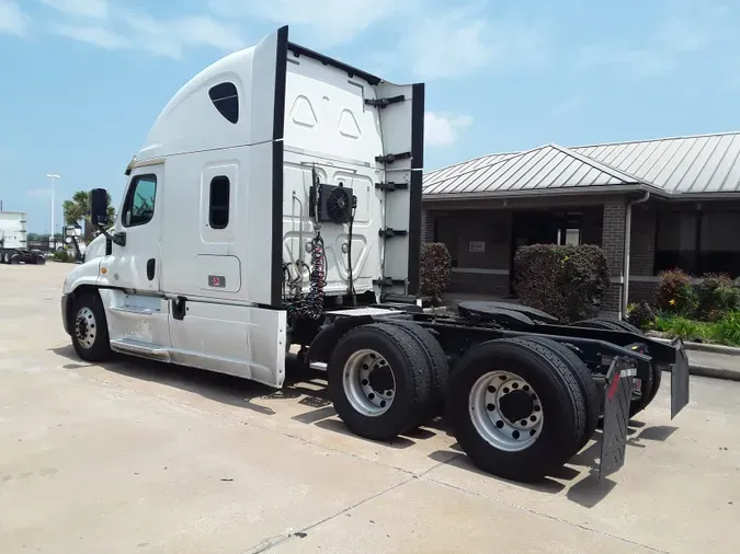 2018 FREIGHTLINER/MERCEDES CASCADIA 125