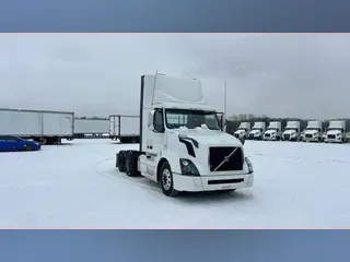 2018 Volvo VNL300