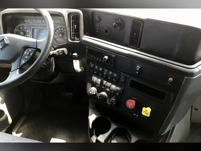 2023 INT LT625 6x4