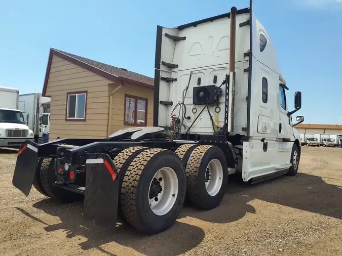 2019 FREIGHTLINER NEW CASCADIA PX12664