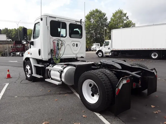 2018 FREIGHTLINER/MERCEDES CASCADIA 113