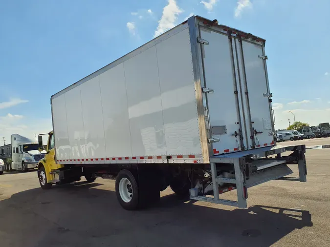 2016 FREIGHTLINER/MERCEDES M2 106