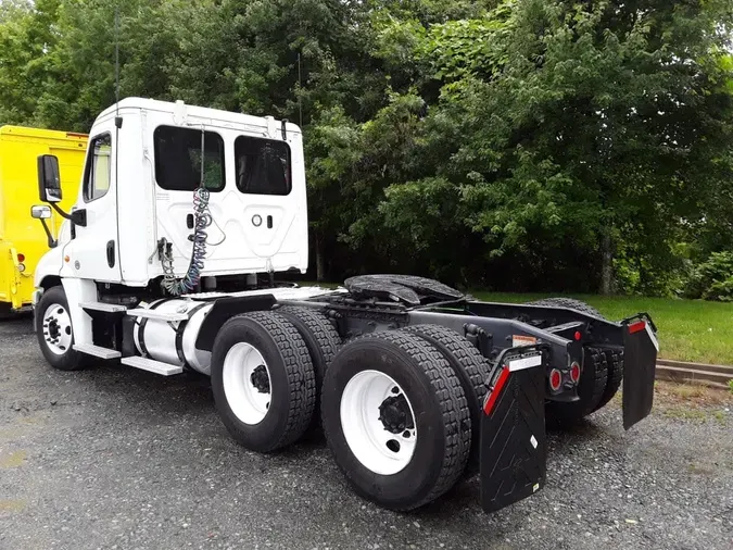 2019 FREIGHTLINER CASCADIA 125