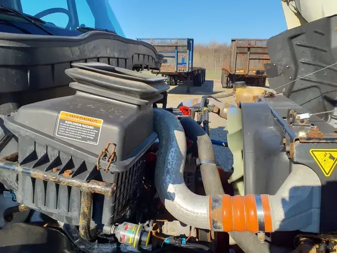 2019 NAVISTAR INTERNATIONAL 4300