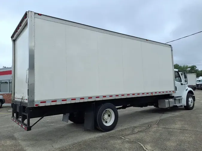 2018 FREIGHTLINER M2 106