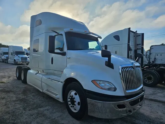 2020 NAVISTAR INTERNATIONAL LT625 SLPR CAB