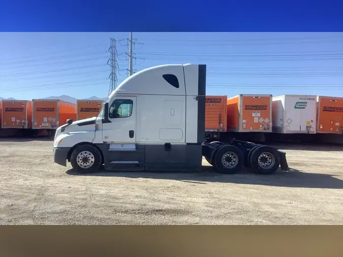 2022 Freightliner Cascadia 1269043d6d833dce6b7fc6f465903d8dabc