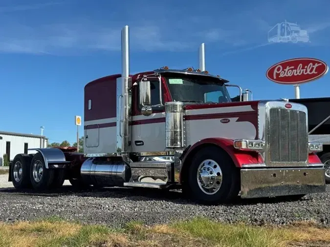 2027 PETERBILT 589