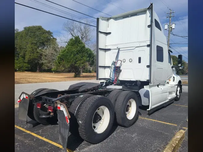 2019 NAVISTAR INTERNATIONAL LT625 SLPR CAB