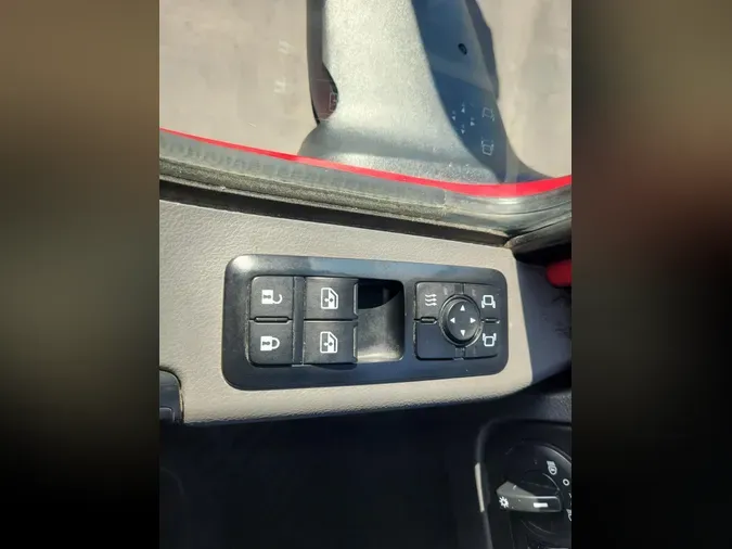 2022 International LT625