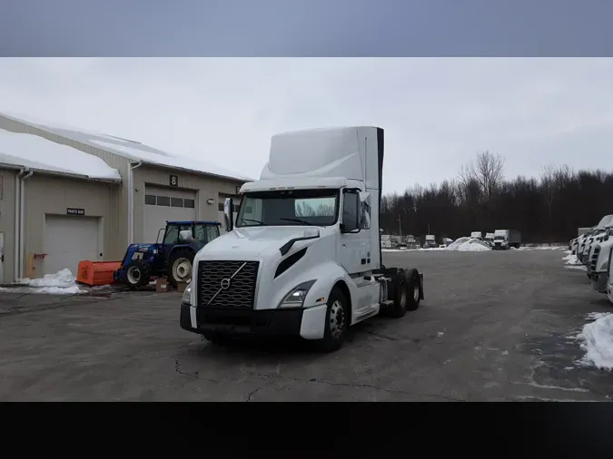 2019 Volvo VNL300