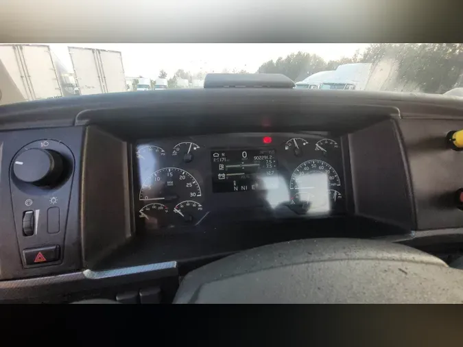 2019 Volvo VNL300