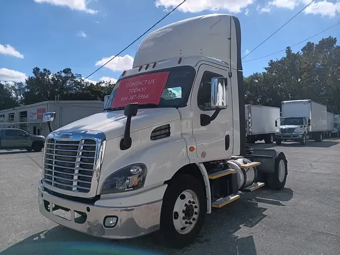 2018 FREIGHTLINER/MERCEDES CASCADIA 113