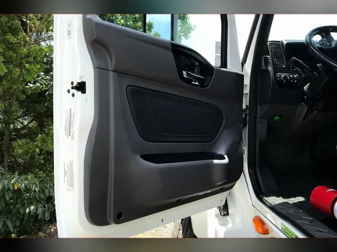 2021 INT LT625 6x4