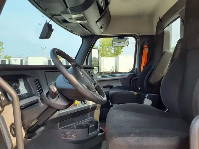 2019 FREIGHTLINER NEW CASCADIA 126