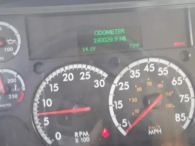 2019 FREIGHTLINER/MERCEDES M2 106