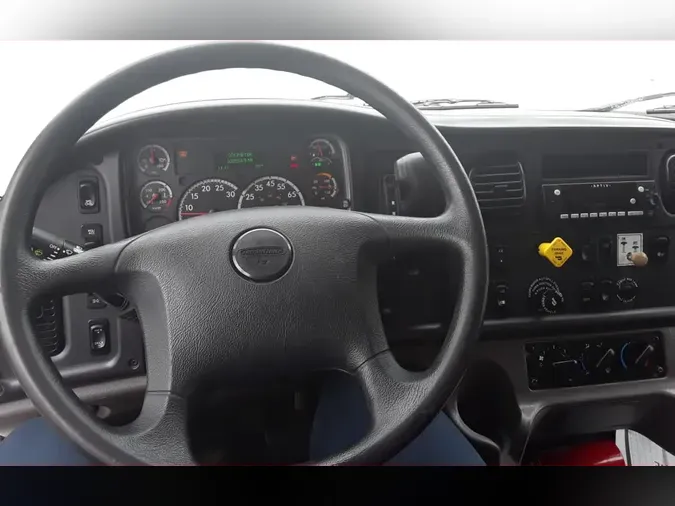 2020 FREIGHTLINER M2 106
