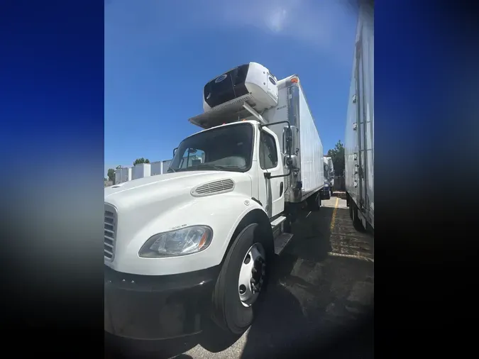 2019 FREIGHTLINER M2 106