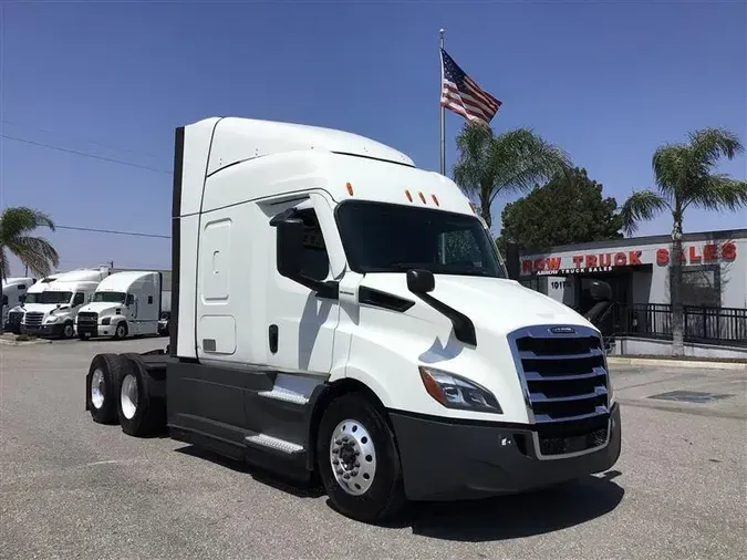 2020 FREIGHTLINER CA116